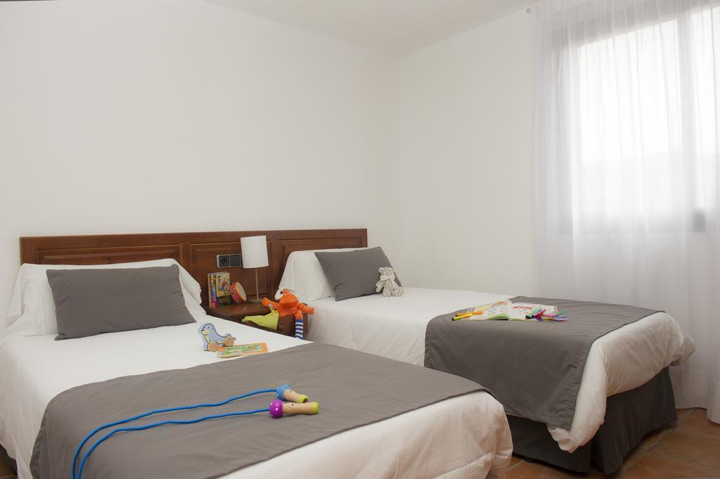 Pierre & Vacances Villa Romana ตอสซาเดมาร์ ภายนอก รูปภาพ