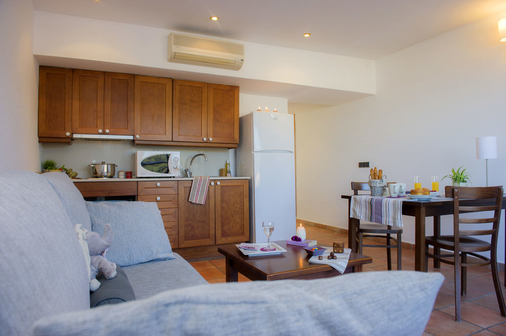 Pierre & Vacances Villa Romana ตอสซาเดมาร์ ภายนอก รูปภาพ